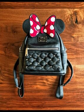 Disney x Loungefly Minnie Mouse Black Quilted Mini Backpack with Red Bow